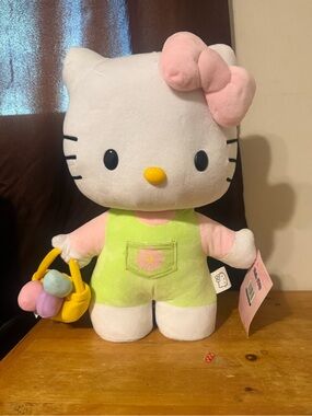 Hello Kitty Easter Greeter